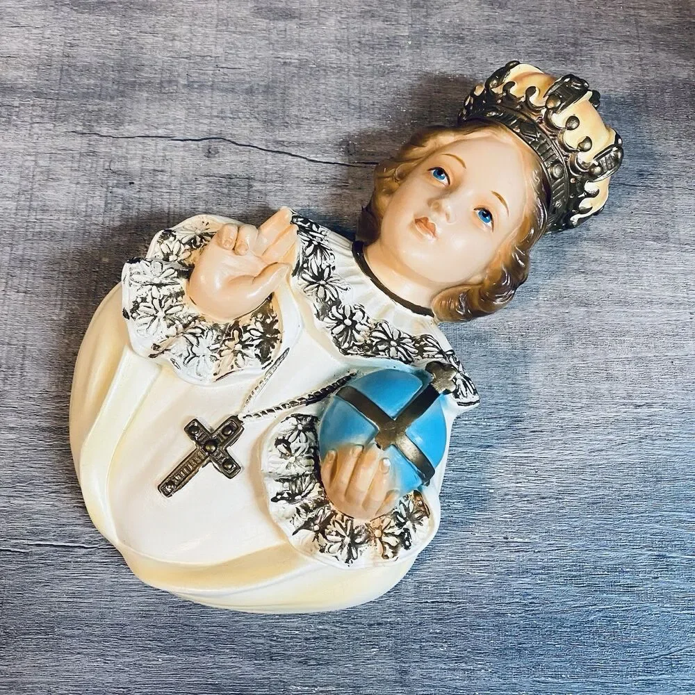 Vintage Infant Jesus of Prague Chalkware 9